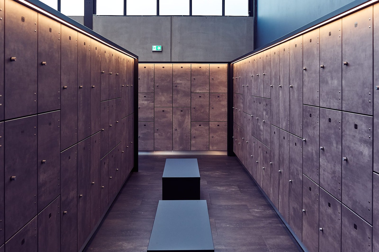 EVOLAND Deutschlands No.1 Gym Fitnessstudio Coworking Space Köln